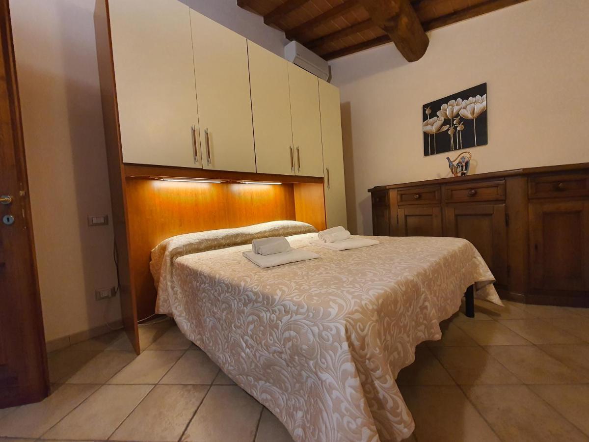 Appartamenti Tinacci San Gimignano Bagian luar foto
