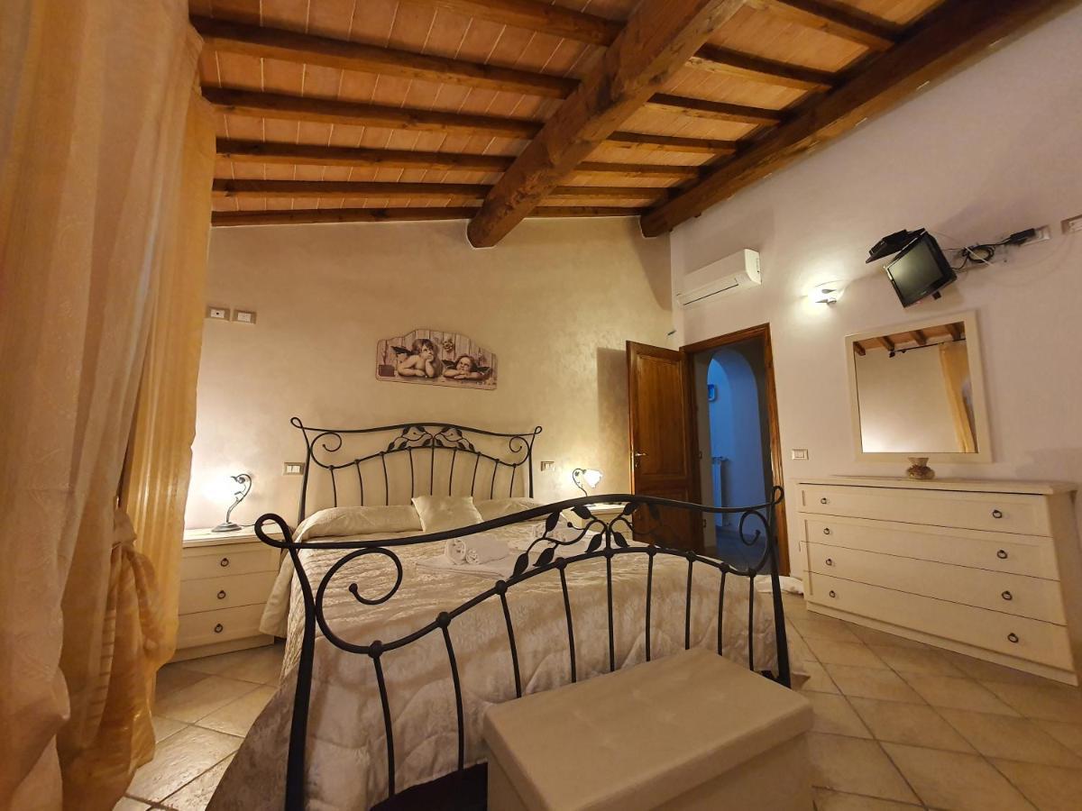 Appartamenti Tinacci San Gimignano Bagian luar foto